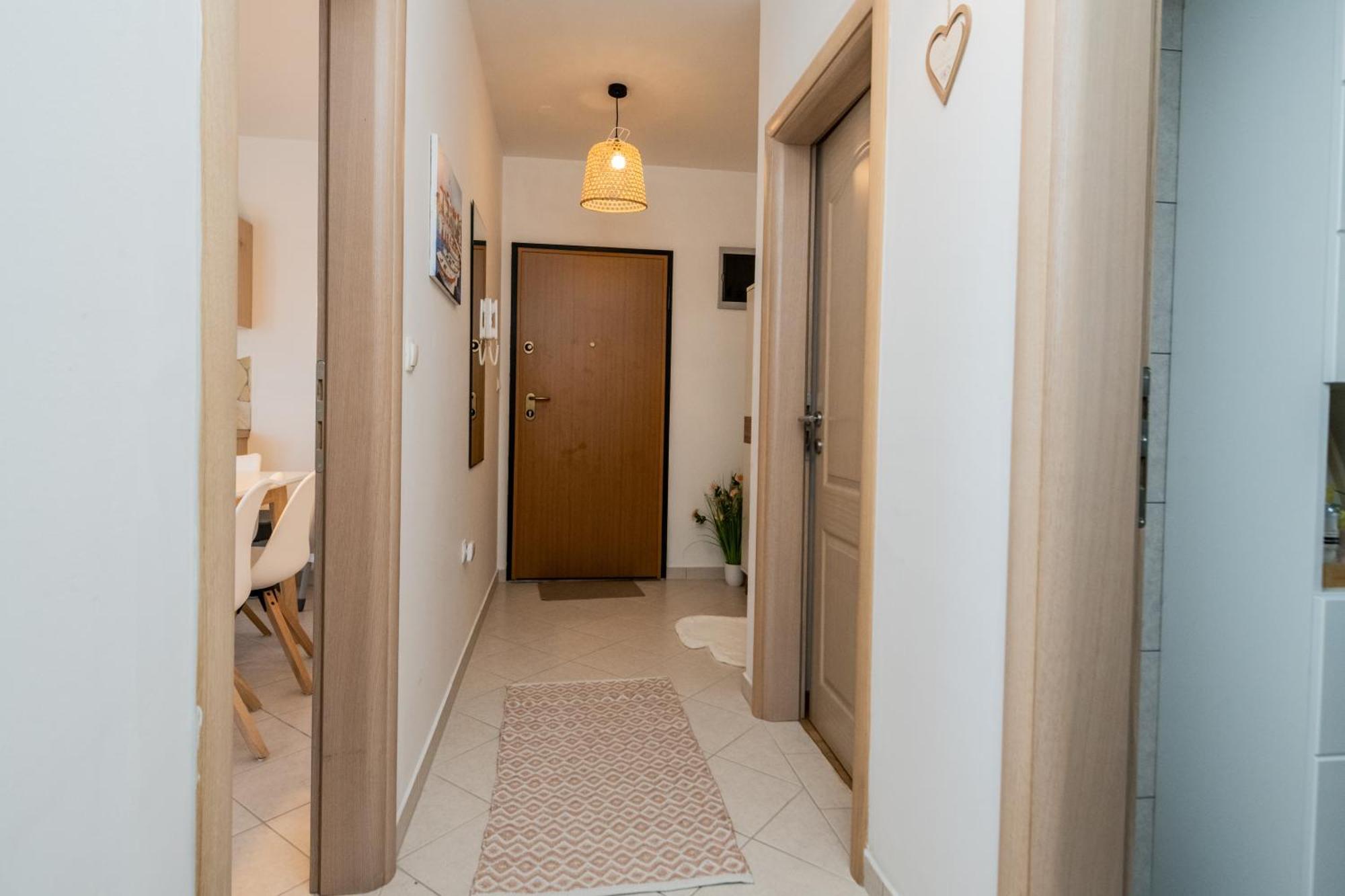Sun Island Apartment Trogir Buitenkant foto